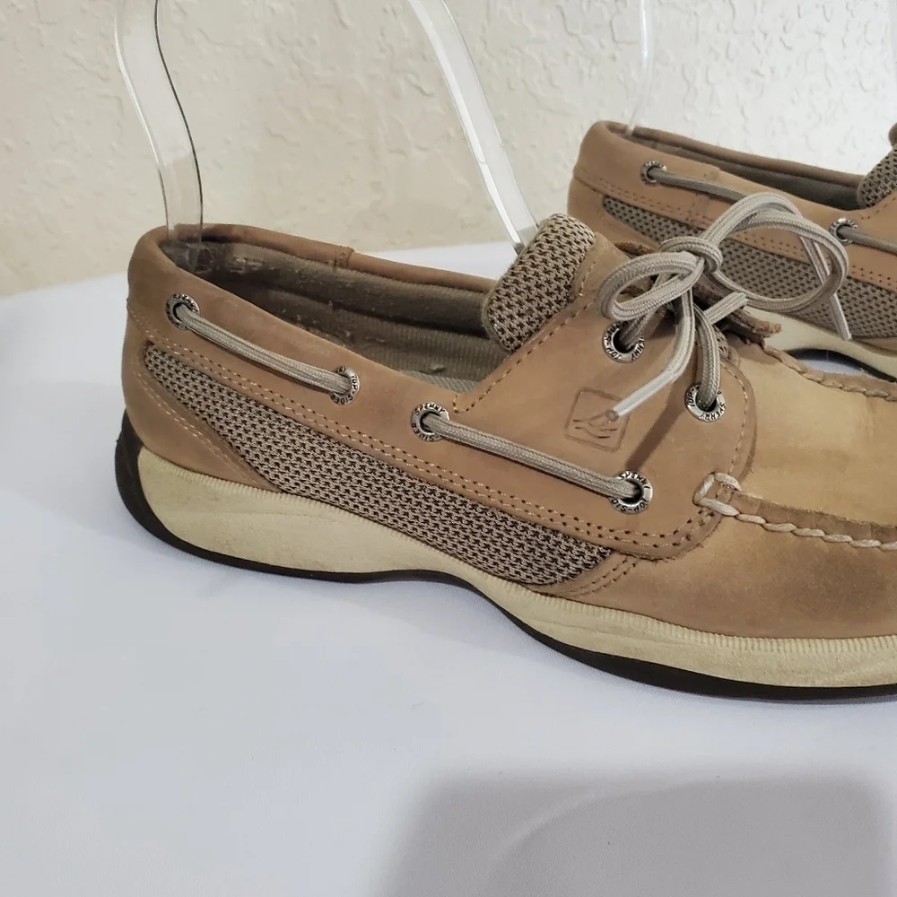 Sperry leather tan
